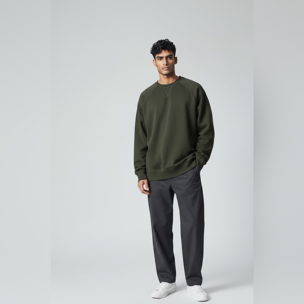 GH Bass  and company green sweatshirt XL